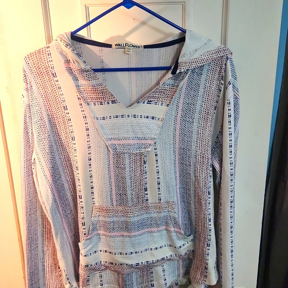 Wallflower Soft Distressed Stitching Sweatshirt